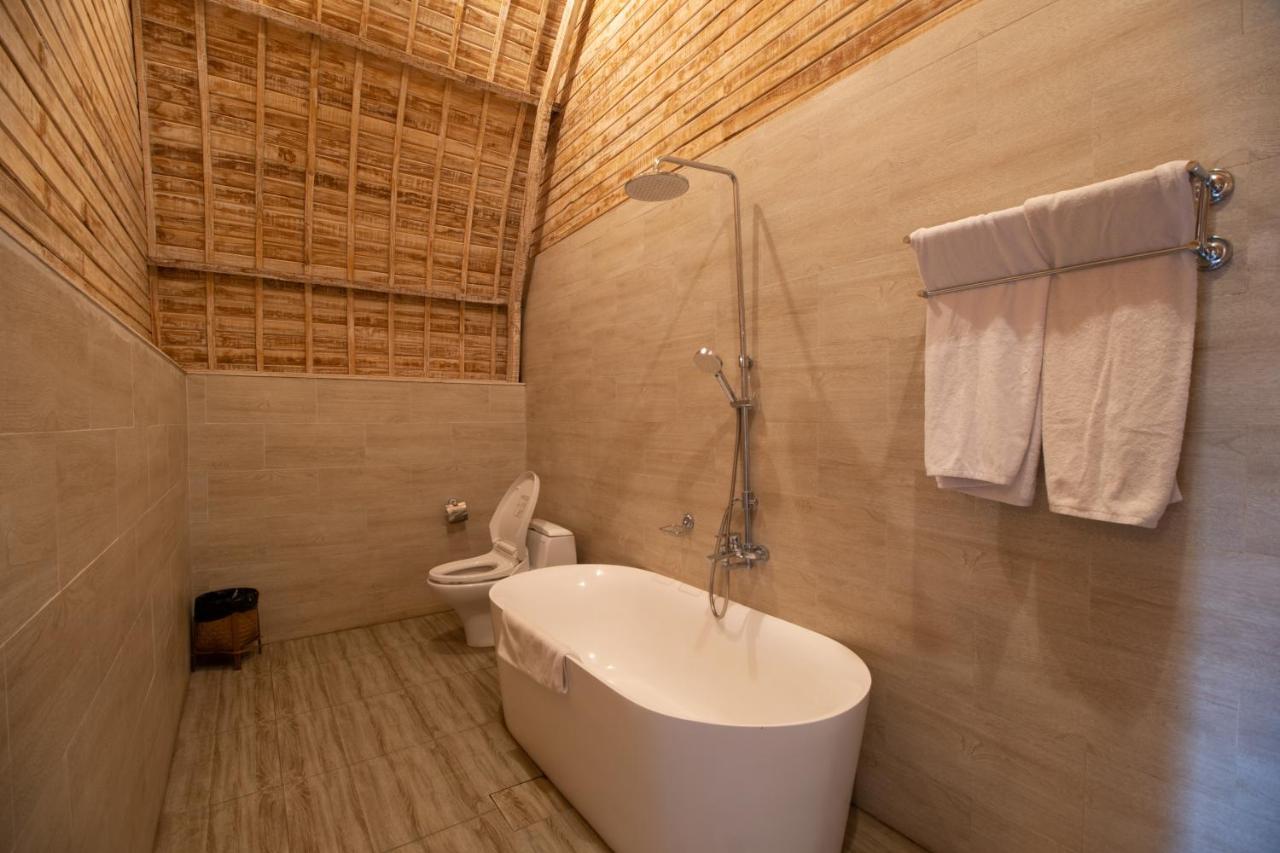 Wana Shanti Villa Bringkit Exterior photo